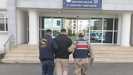 Şanlıurfa’da kasten öldürme suçundan aranan 2 şahıs yakalandı