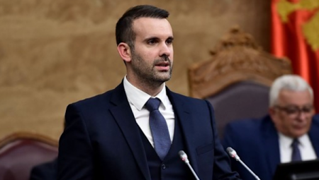 Spajiç: Otoyol projelerinde vergi muafiyetleri kaldırılıyor