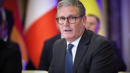 Starmer, Dunmurry’deki polis karakolu saldırısını kınadı