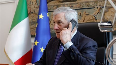 Tajani: Sivillerin ve UNIFIL birliklerinin korunması gereklidir