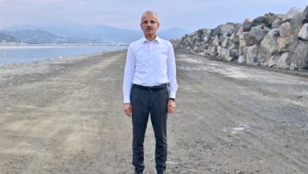 Uraloğlu, Hicaz Demiryolu İstasyonu ve Müzesi’ni gitti