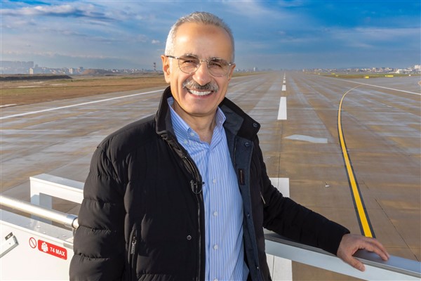Uraloğlu: Ziraat Bankkart Erkek Voleybol Takımı’nı yürekten tebrik ediyorum
