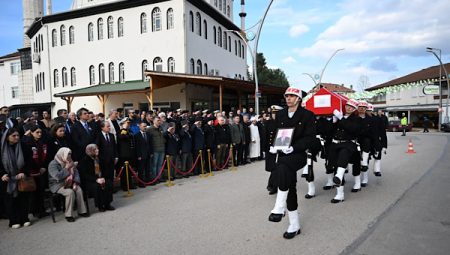 Vali Aktaş, Kıbrıs Gazisi Fahri Şar’ın cenaze törenine iştirakte bulundu