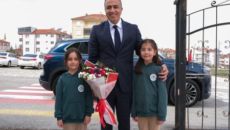 Vali Çiçek’ten Şehit Durmuş Ali Uzun İlkokulu’na ziyaret