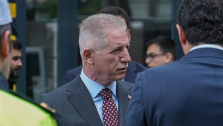 Vali Gül, şehit polis memuru Mustafa Aydın için düzenlenen törene iştirakte bulundu