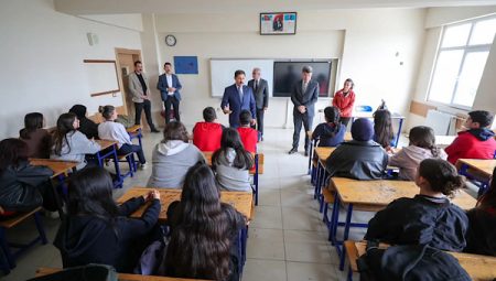 Vali Masatlı, Hatay’da eğitim kurumlarını bir araya geldi