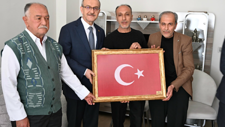 Vali Yavuz, Akçadağ’da bir dizi ziyaret ve incelemeler yaptı.