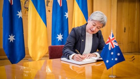 Wong, Brunei ziyaretinde bölgesel iş birliğine mesele oldu