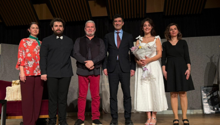 Yalova’da nisan ayı ilk tiyatro etkinliği için beklenen an geldi