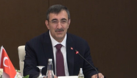 Yılmaz: Bütüncül politikalarla aileyi güçlendirmeyi stratejik öncelik olarak görüyoruz