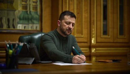 Zelenski, İrlanda Dışişleri Bakanı McEntee ile temas kurdu