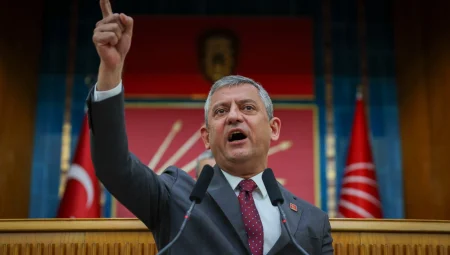 AK Parti’ye geçen Başkan Köksal’a ‘Özel’ tepki: CHP’nin kapısında yalvarma!