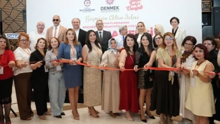 Denizli’de ‘Geçmişin Altın İzleri’ sergisi açıldı