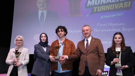 Kocaeli’de liselerarası münazara finali heyecanı