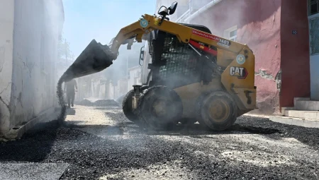 Manisa Muradiye’de yol yenileme ve asfalt seferberliği