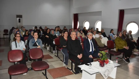 Manisa Yunusemre’de aile eğitimleri programı kesintisiz ilerliyor