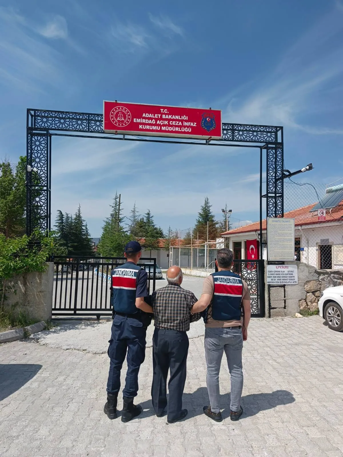 Afyonkarahisar’da FETÖ Hükümlüsü Yakalandı