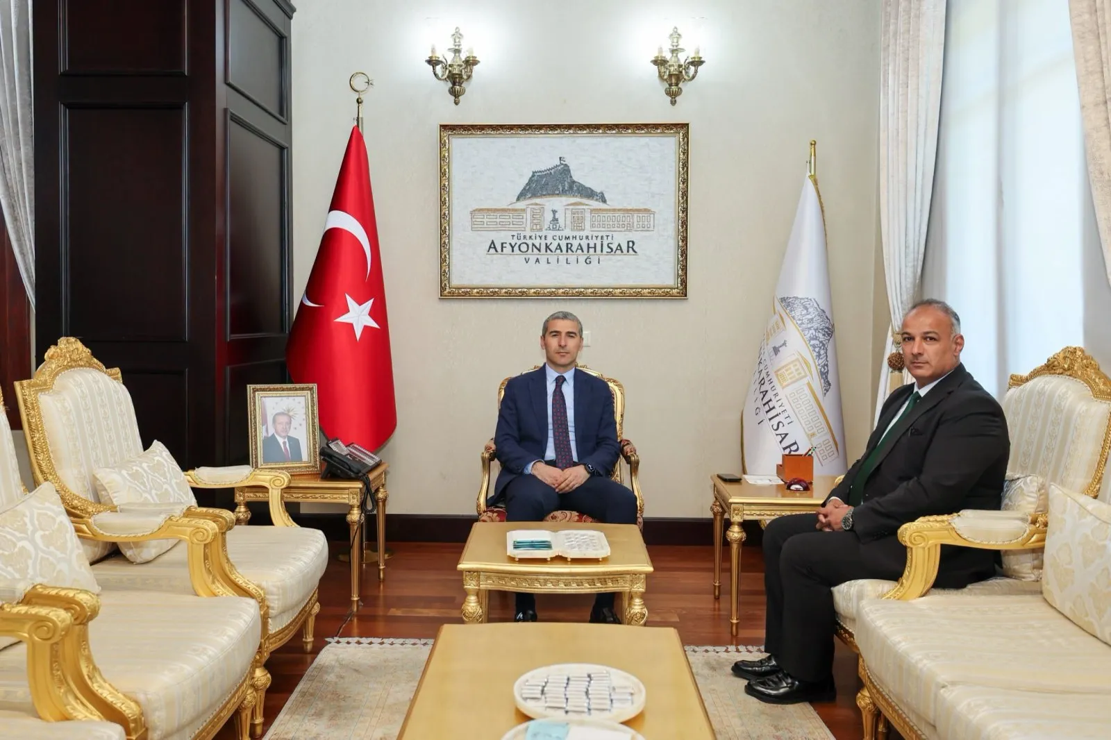 Afyonkarahisar’da Yeni Müdürden Valiye Nezaket Ziyareti
