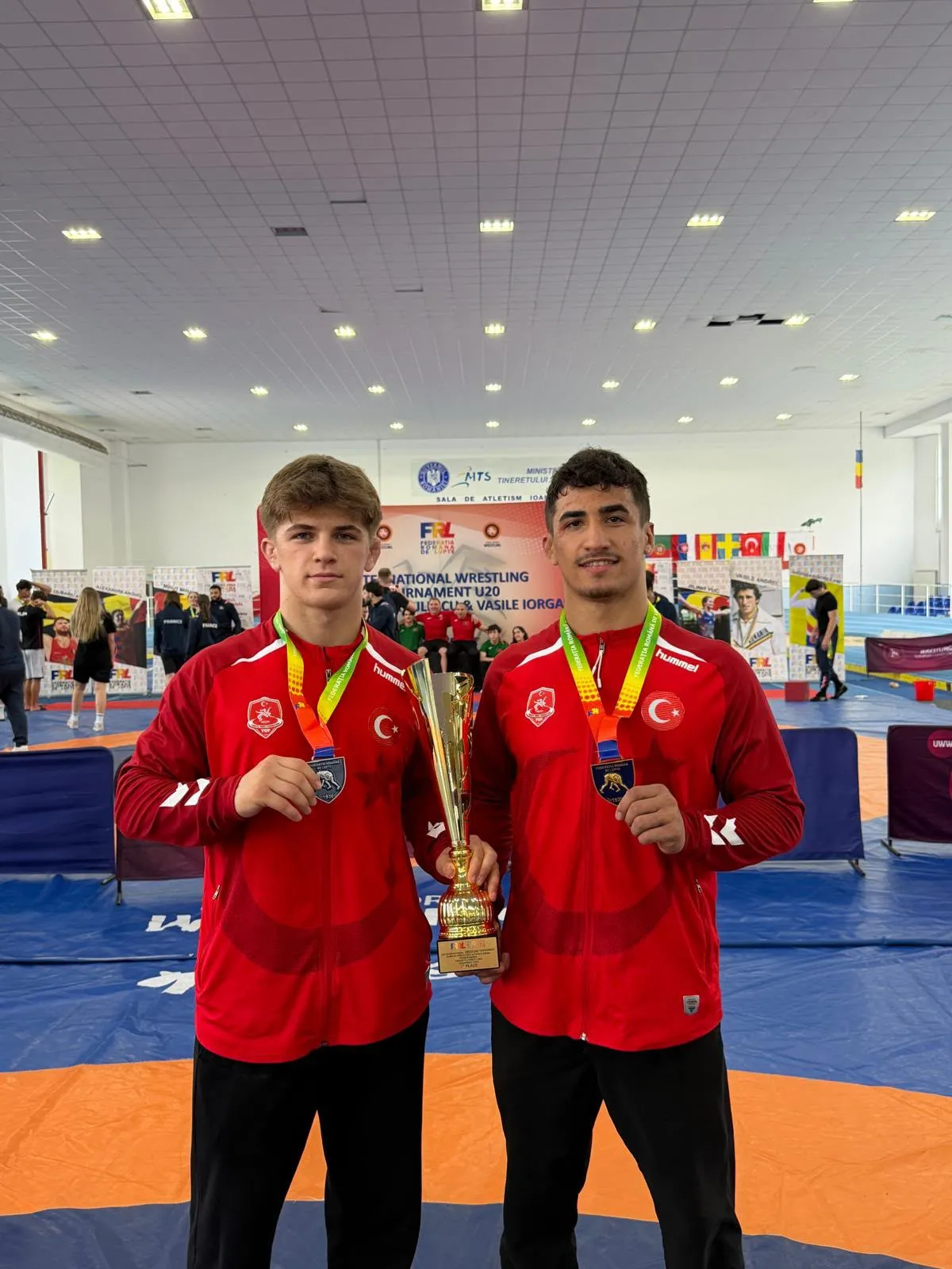 Afyonkarahisarlı Milli Sporculardan Romanya’da Büyük Başarı