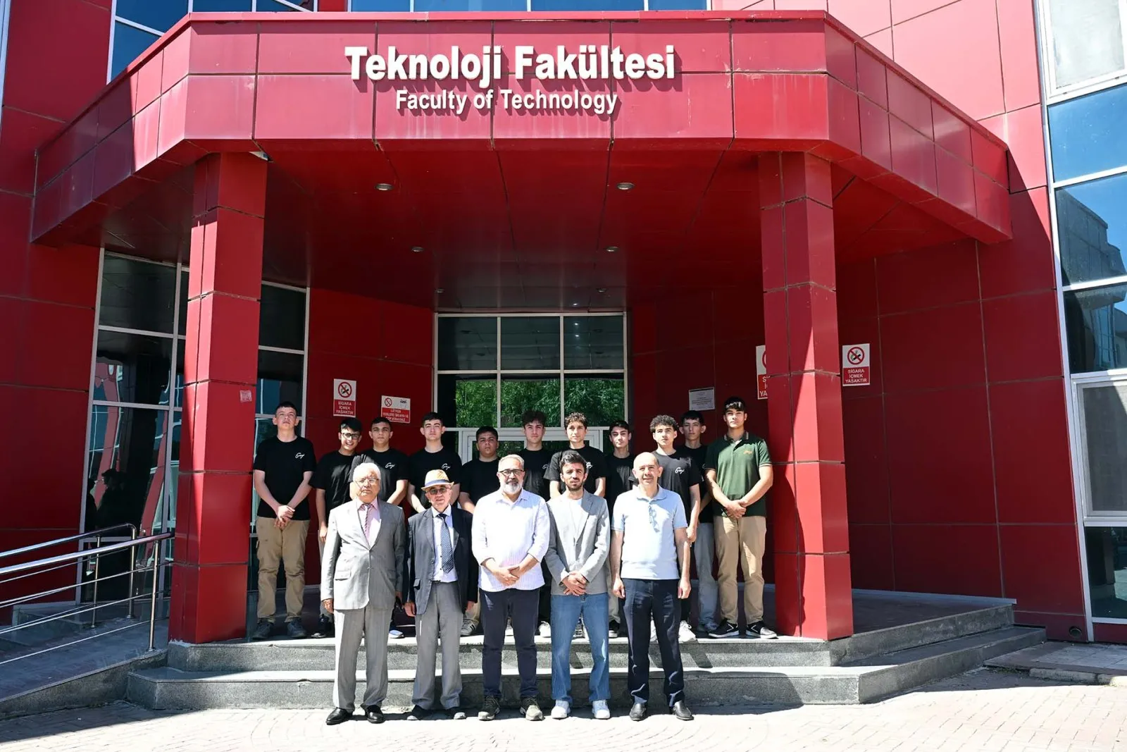 AKÜ’de Geleceğin Meslekleri ve Kariyer İmkanları Konuşuldu