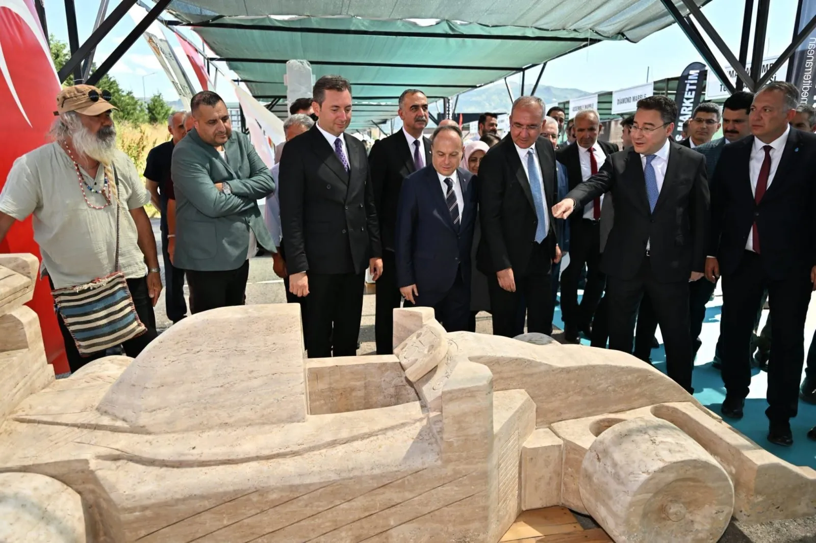 Ali Babacan Afyonkarahisar Blok Mermer Fuarı’nı Ziyaret Etti