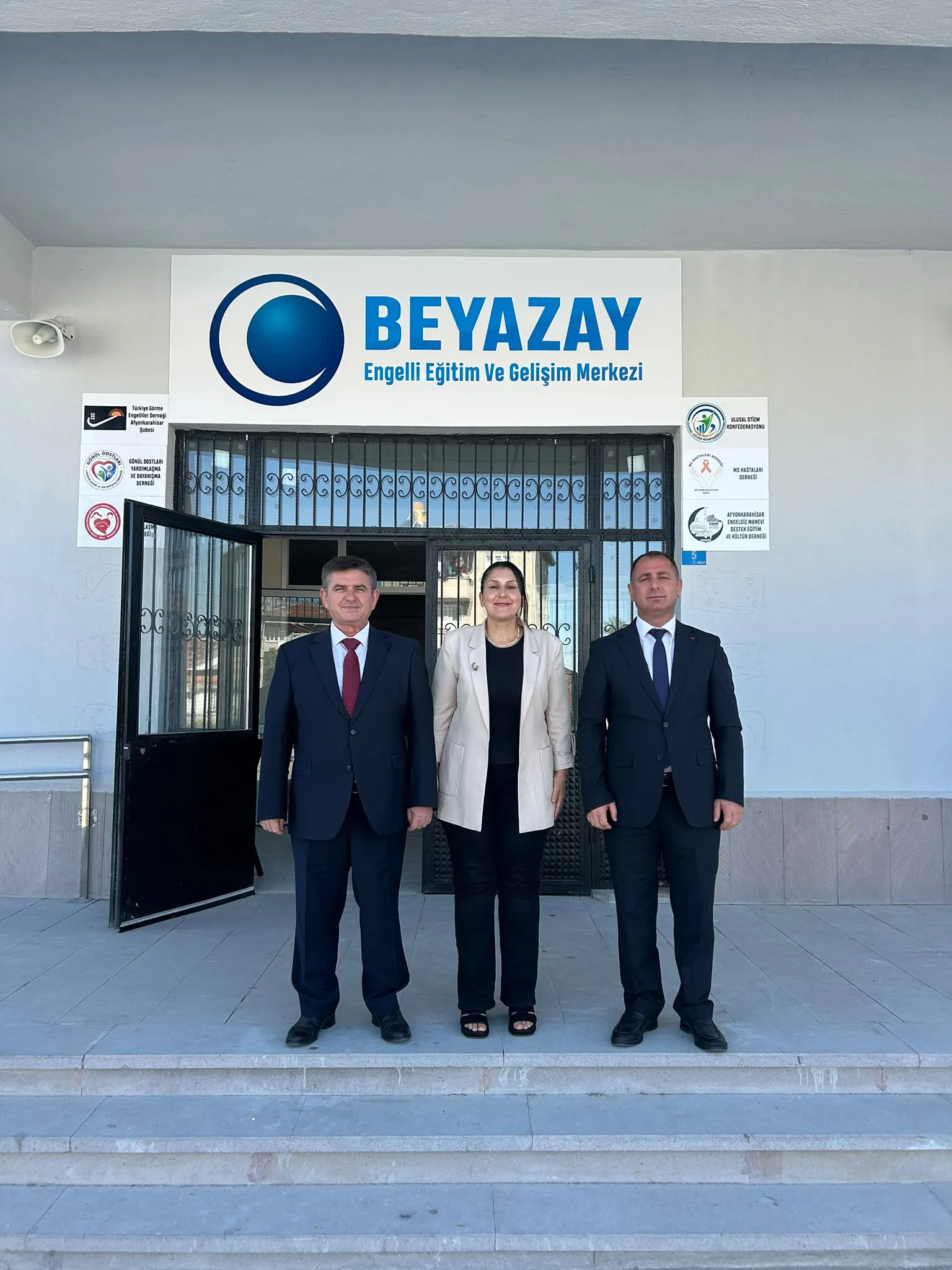 Gündüz ve Yayla’dan Beyazay Derneği’ne Ziyaret