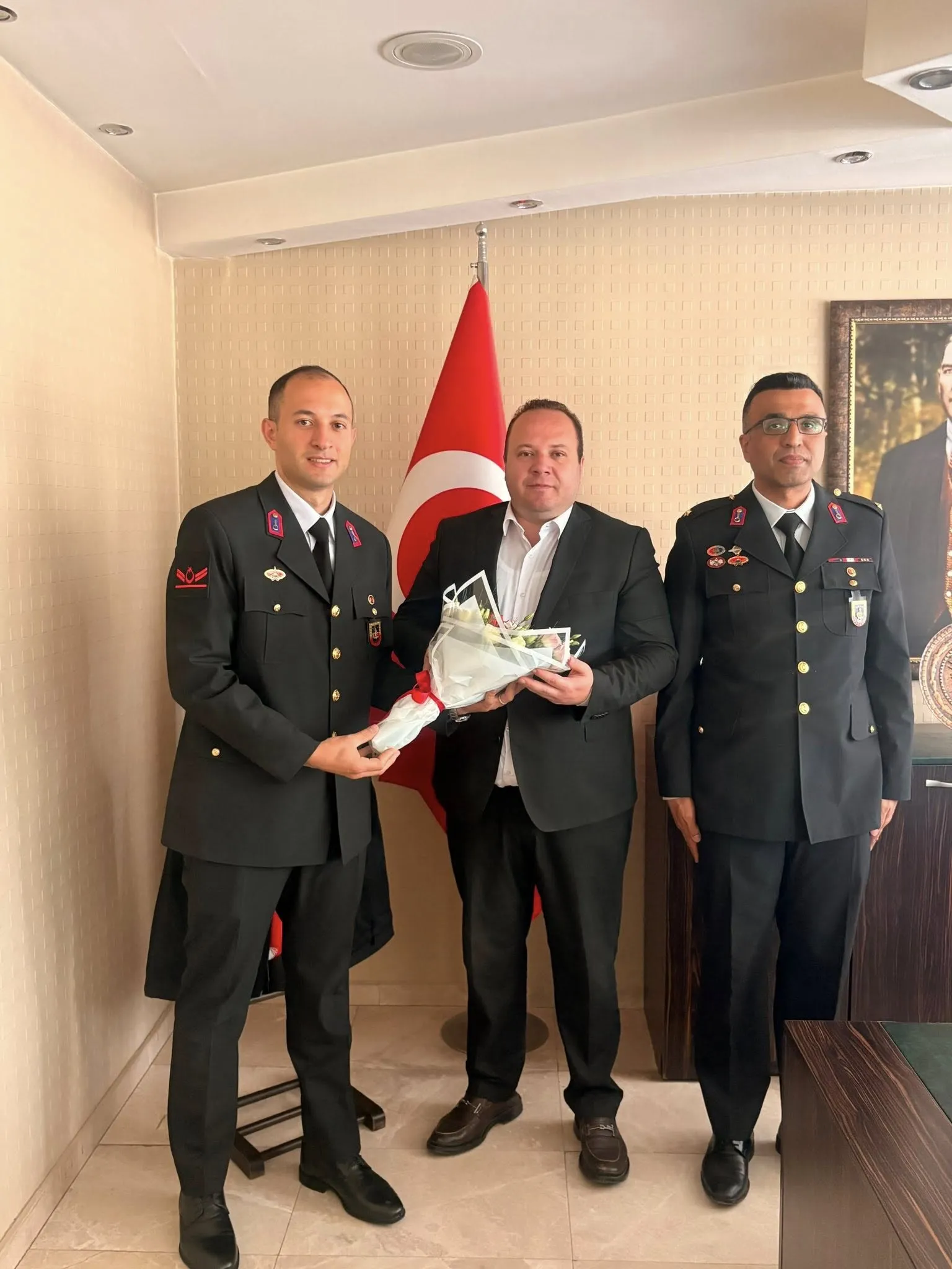 Kaymakam İzzet Cem Eser Jandarma Personelini Makamında Ağırladı