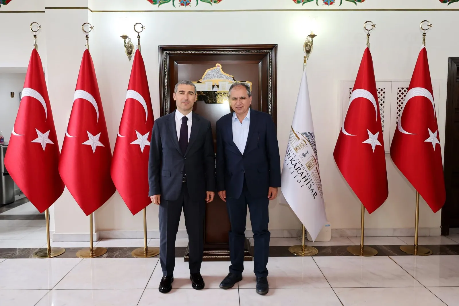 Milletvekili İsmail Güneş’ten Vali Naci Aktaş’a Nezaket Ziyareti