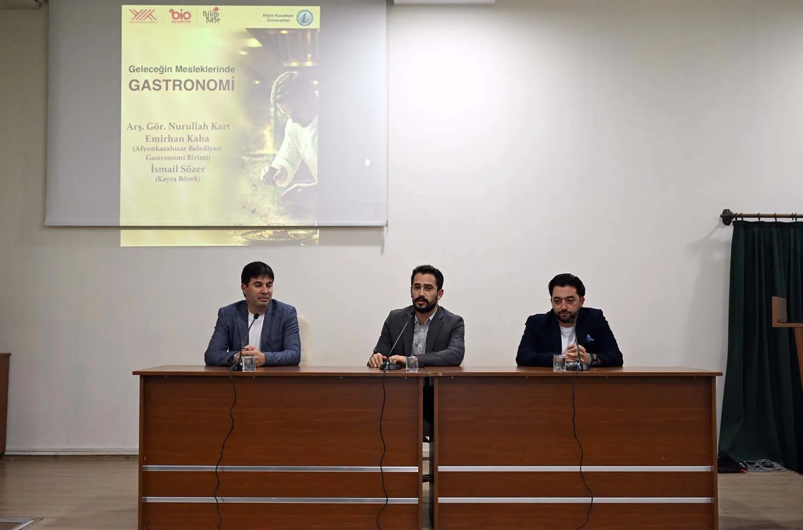 AKÜ’de “Geleceğin Mesleklerinde Gastronomi” Söyleşisi Düzenlendi