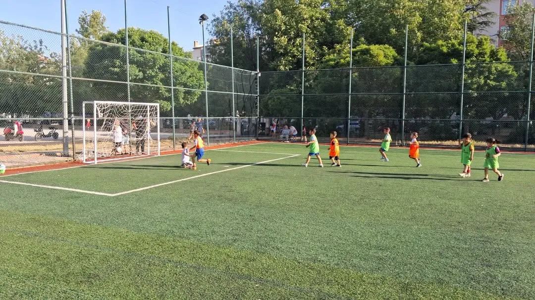 Sandıklı’da Sokak Futbol Turnuvası Sürüyor
