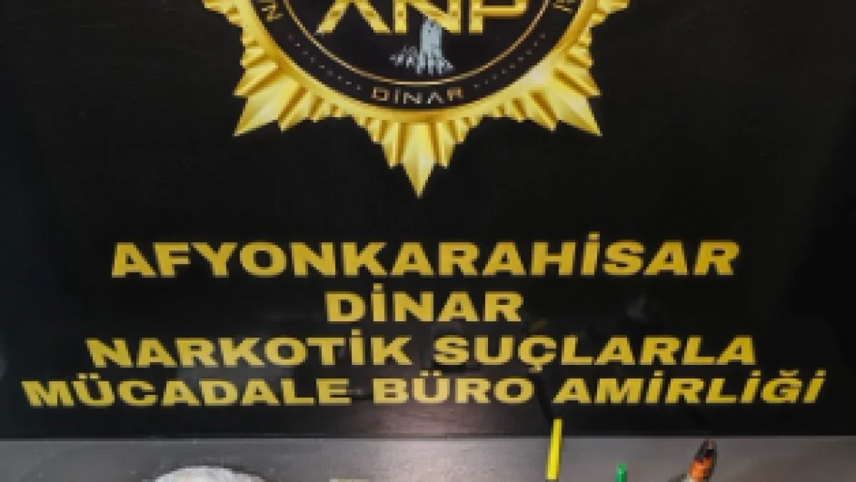 Dinar’da Uygulama Noktasında Yakalandı! Otomobilden Çıkanlar Şaşkına Çevirdi